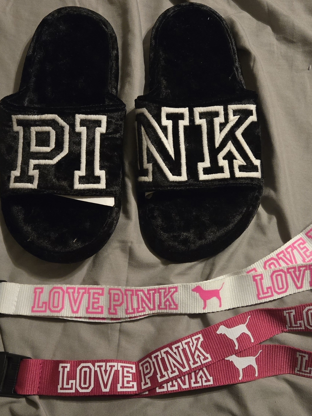 PINK Victoria's Secret Black Plush Slide & (2) Lanyards